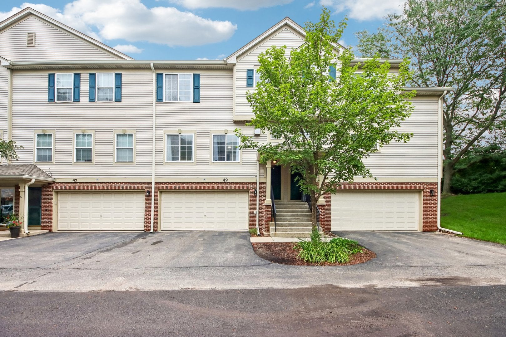 49 Monarch Drive — photo