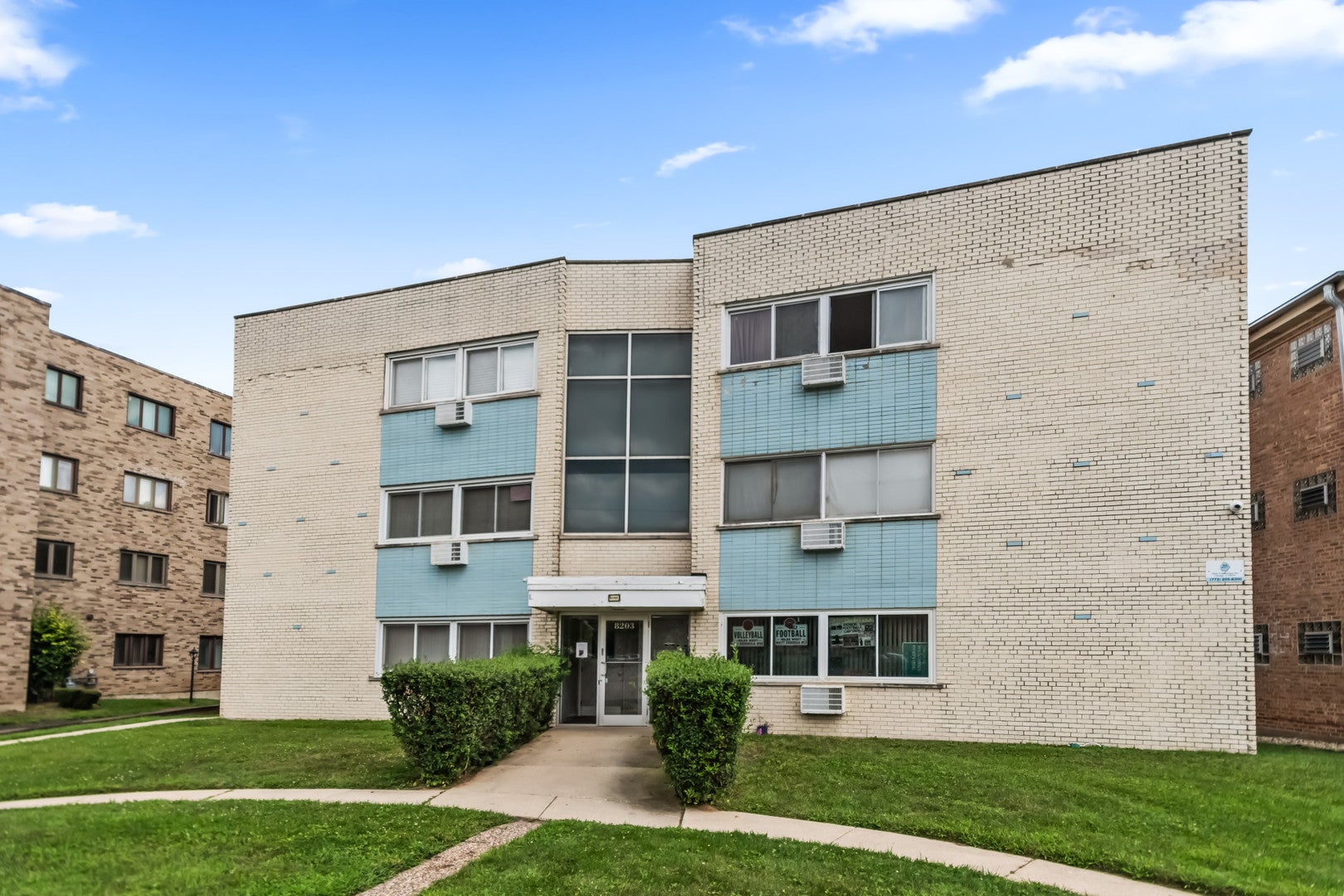 8203 Niles Center Road 3C — photo