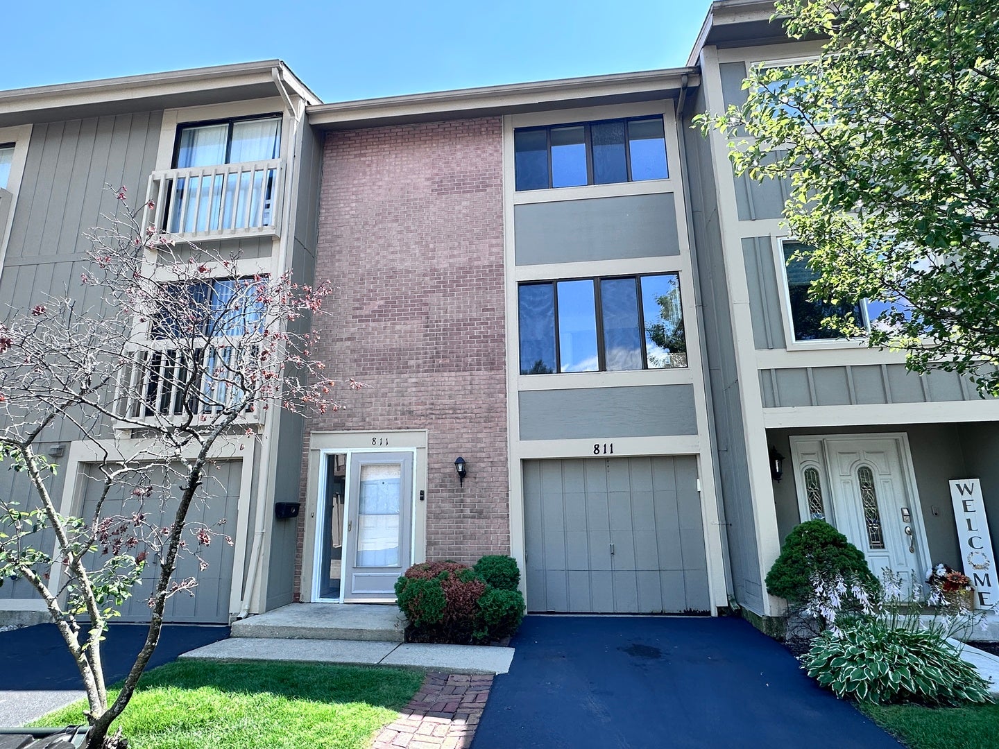 811 Shawnee Trail 811 — photo