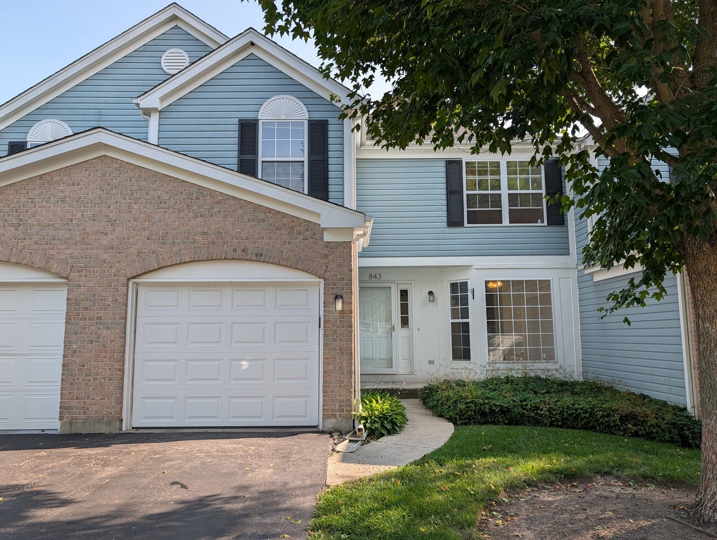 843 E Princeton Circle 843 — photo