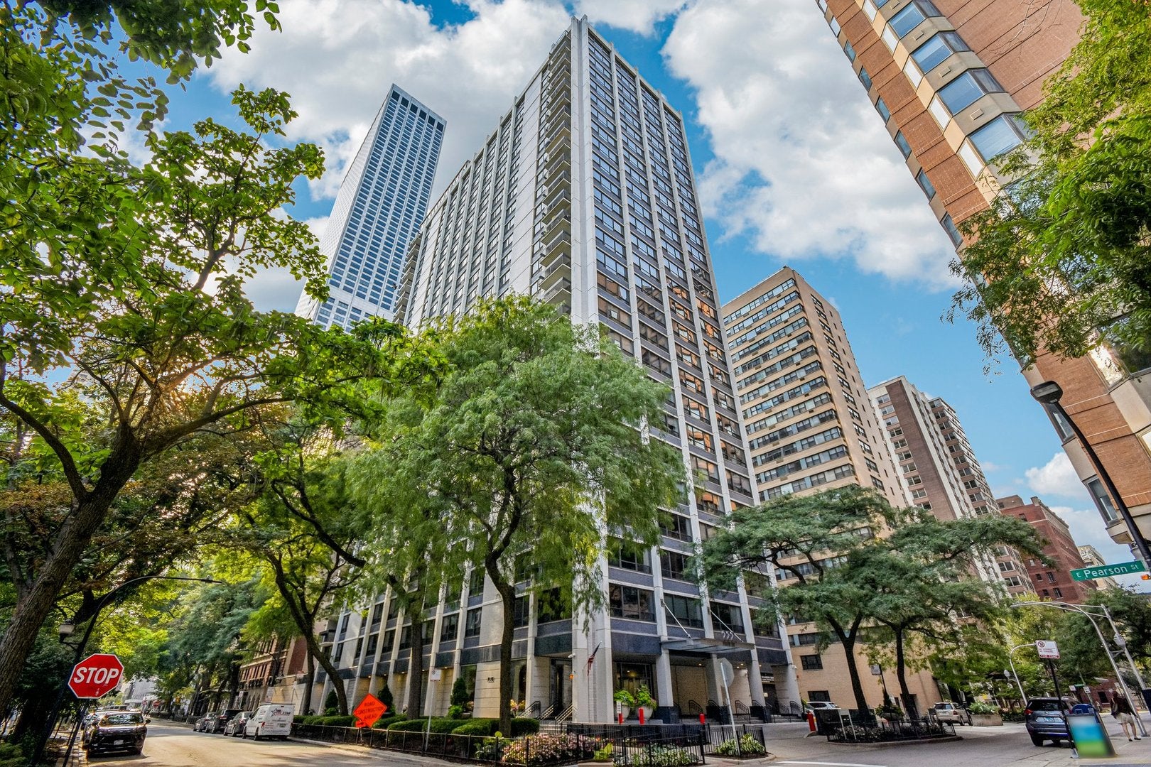 222 E Pearson Street 1006 — photo
