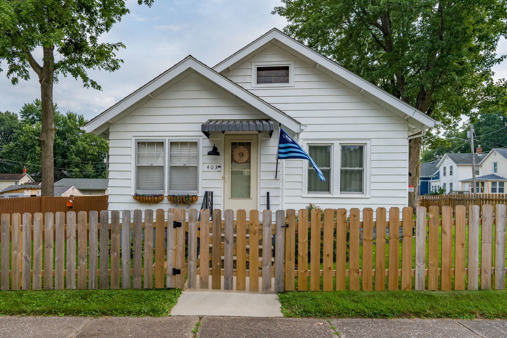 403 E High Street — photo
