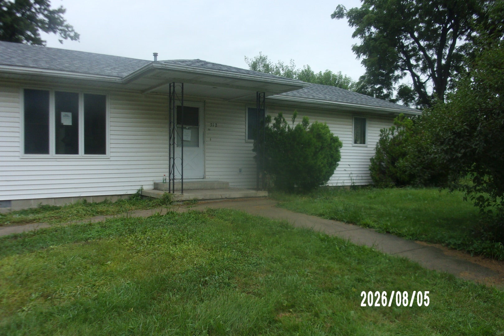 312 E Spruce Street — photo