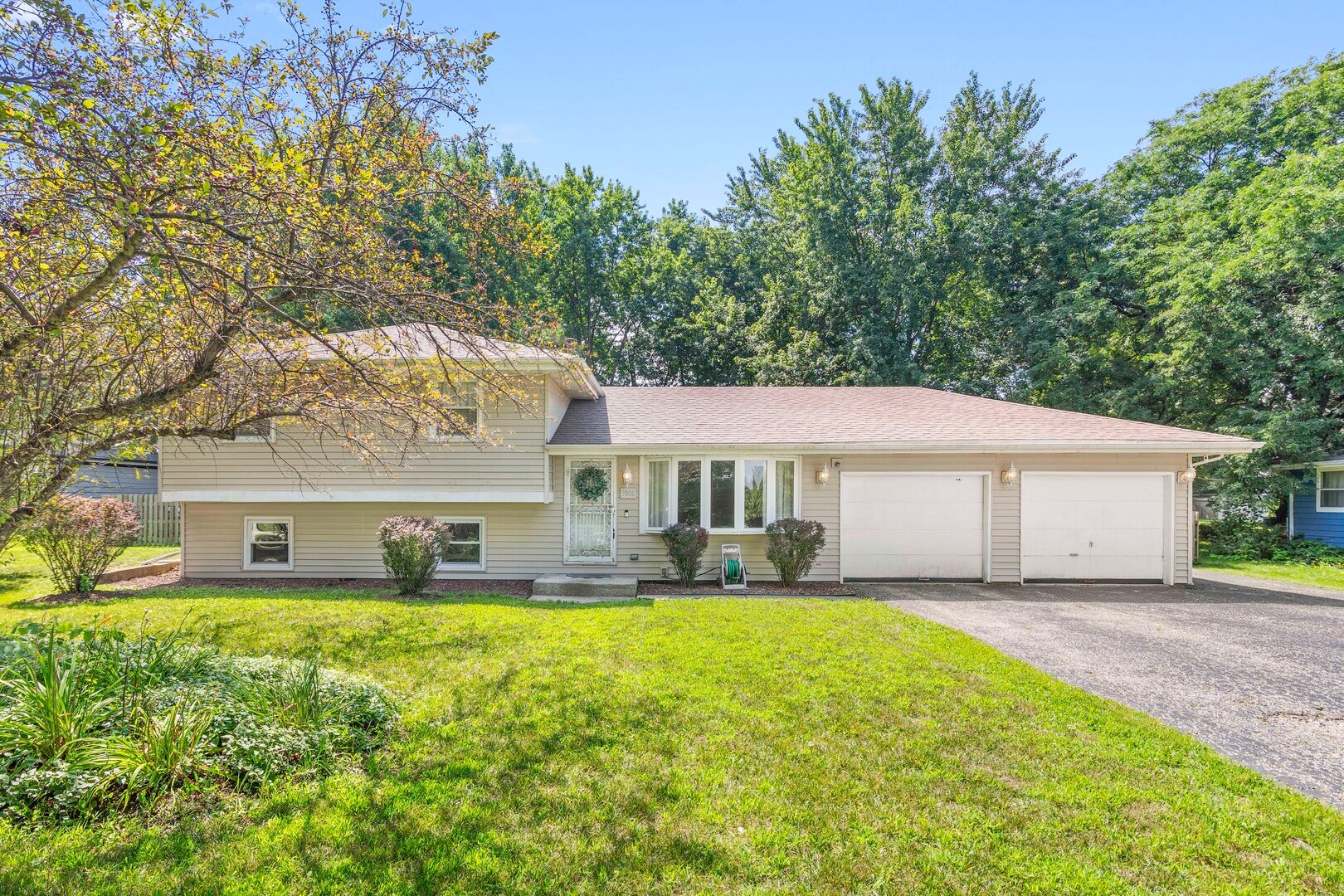 3906 W Theodore Street — photo