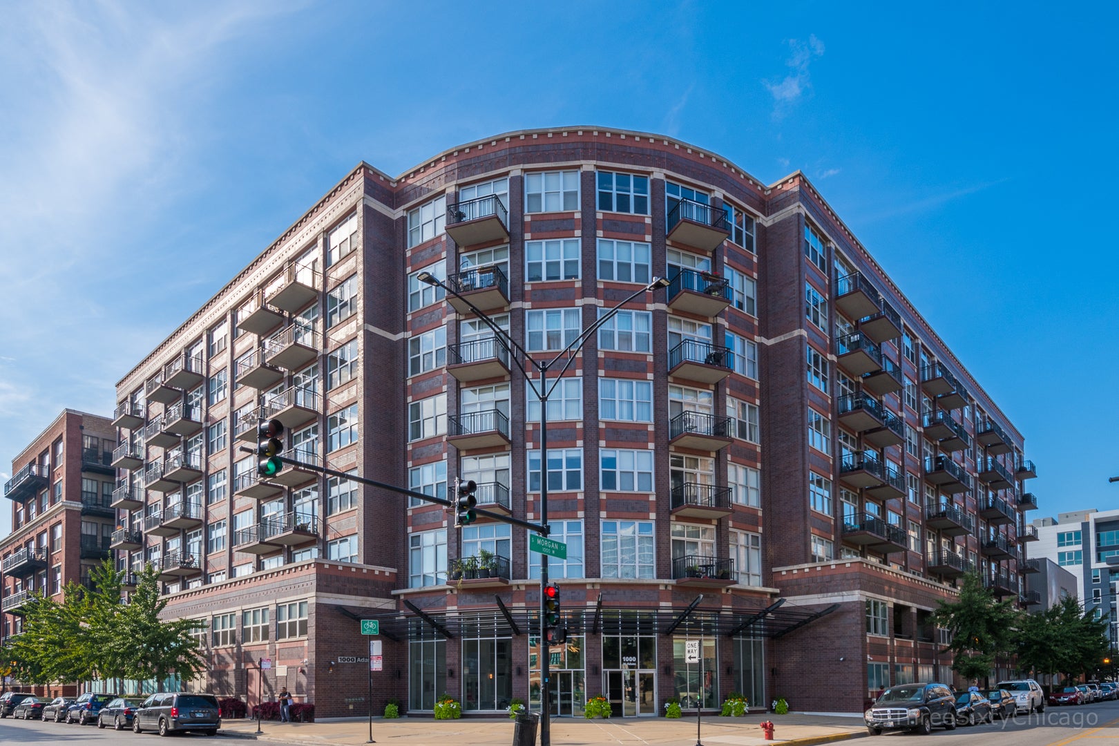 1000 W Adams Street 506 — photo