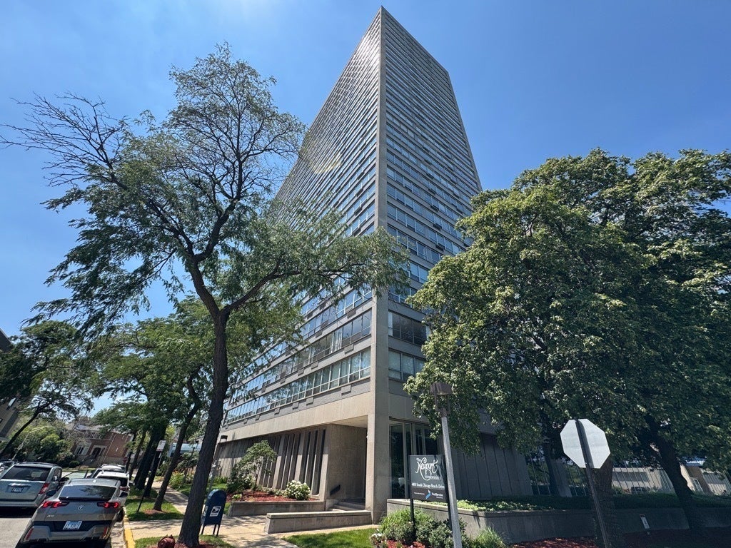 4800 S Chicago Beach Drive 308S — photo