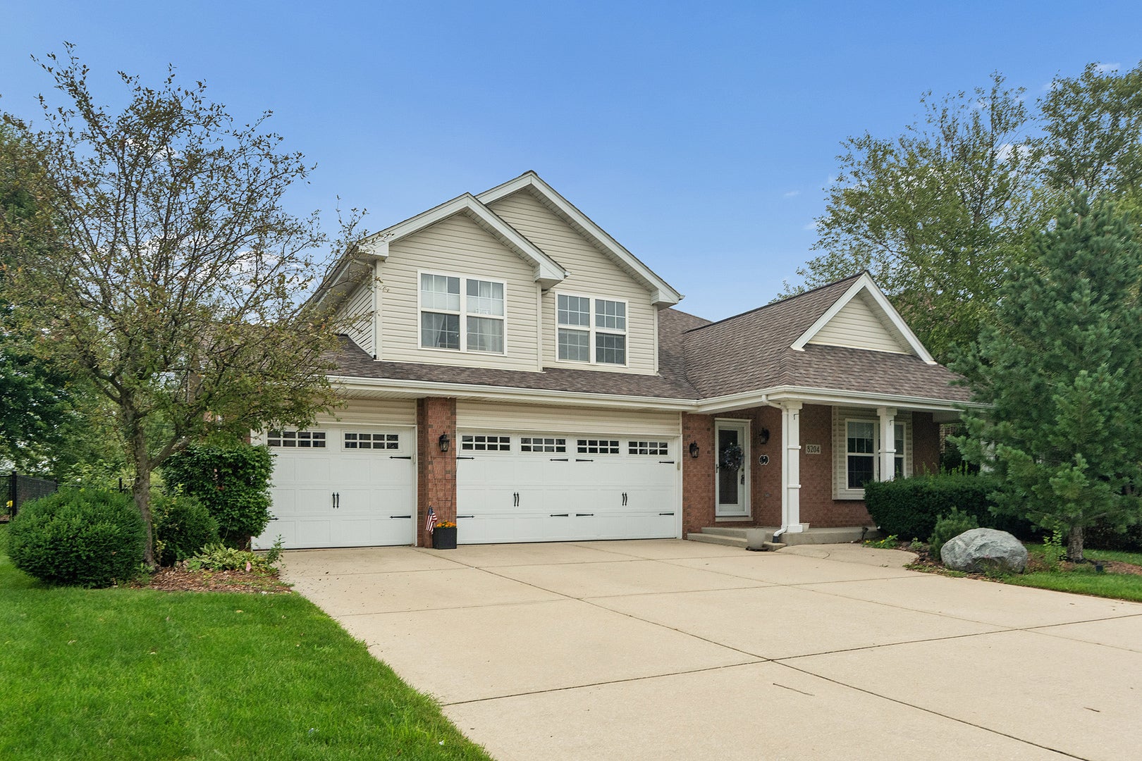 8204 W Rosebury Drive — photo