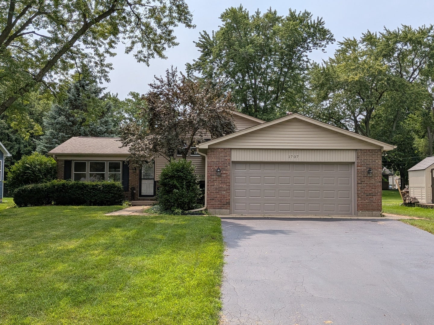 1707 Cherrywood Lane — photo