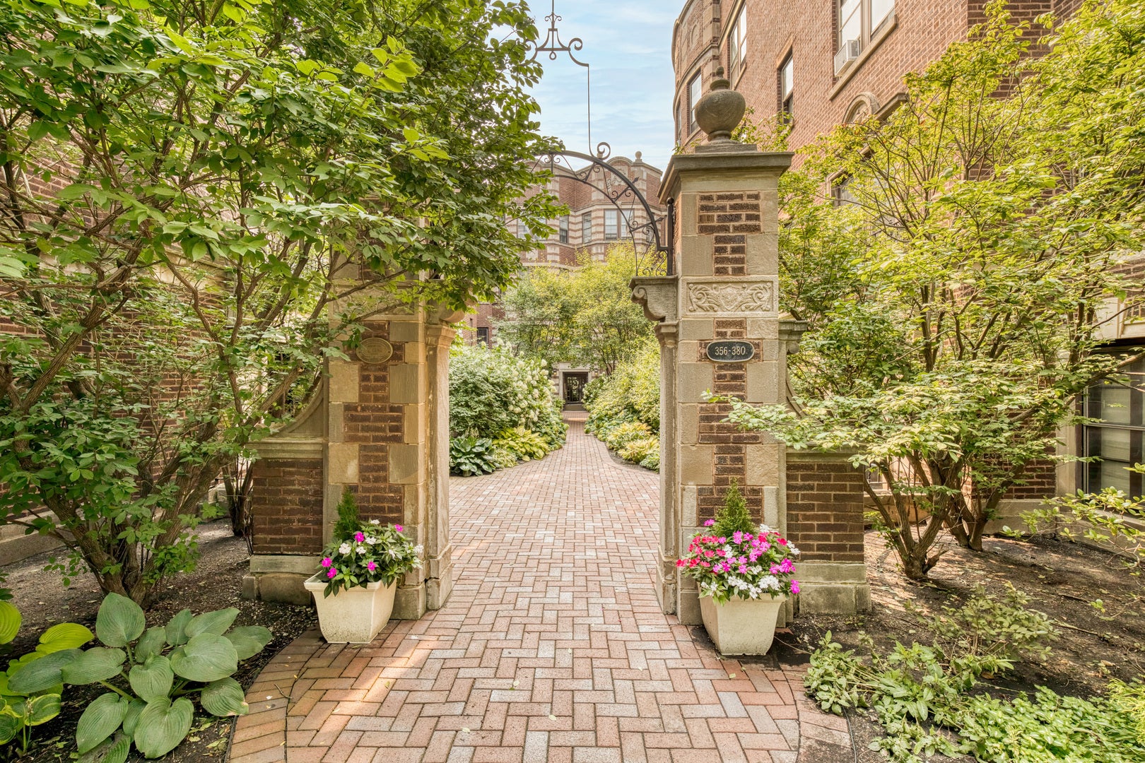 356 Ridge Avenue 6-3 — photo