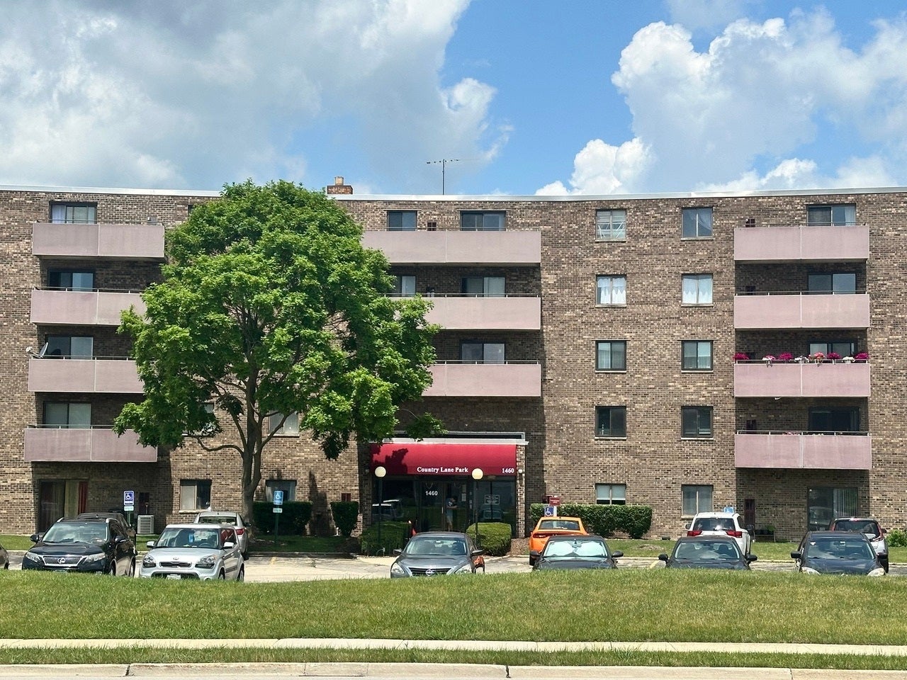 1460 Fairlane Drive 225 — photo