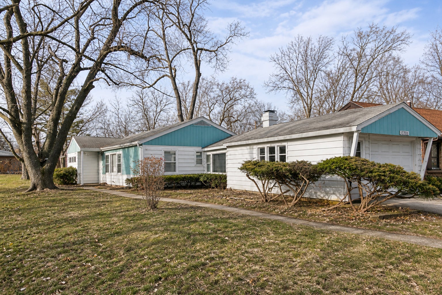 17306 Holmes Avenue — photo