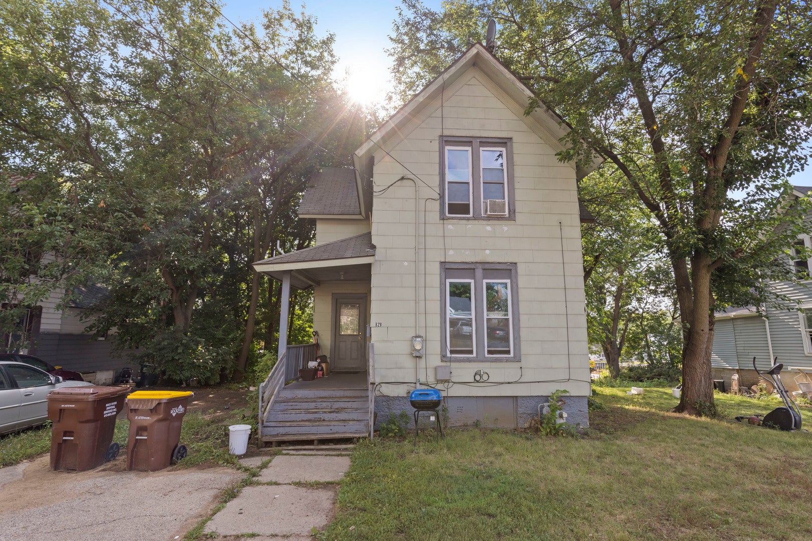 828 N Winnebago Street — photo