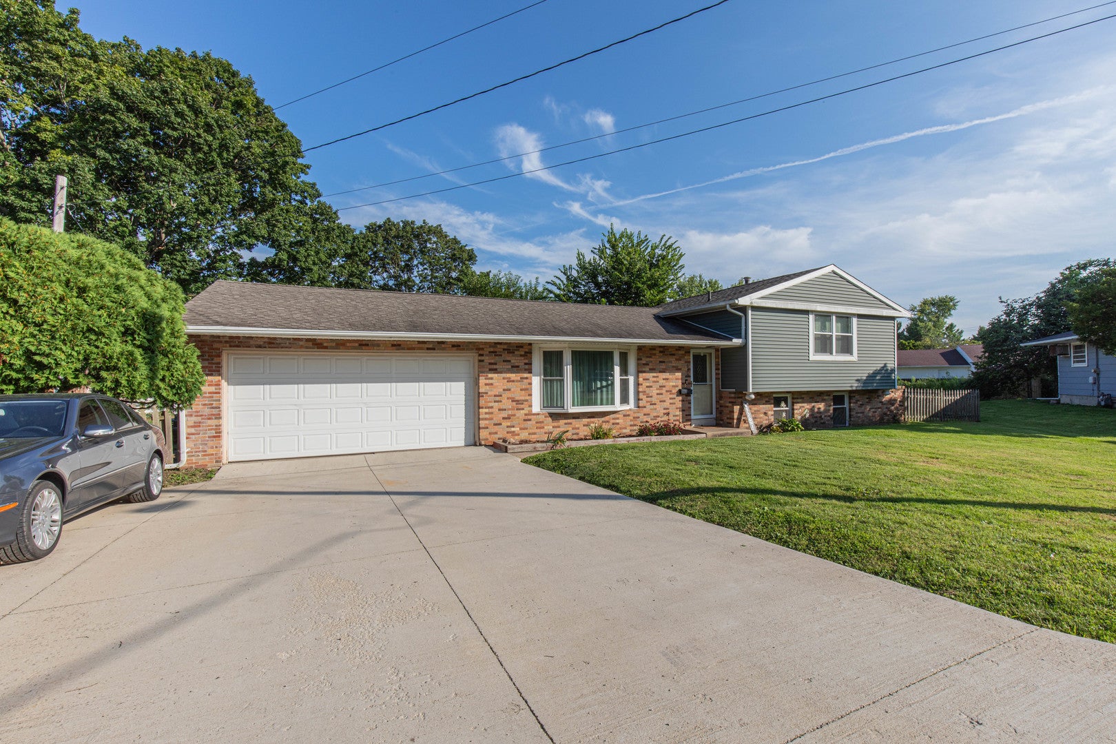 650 Erickson Drive — photo