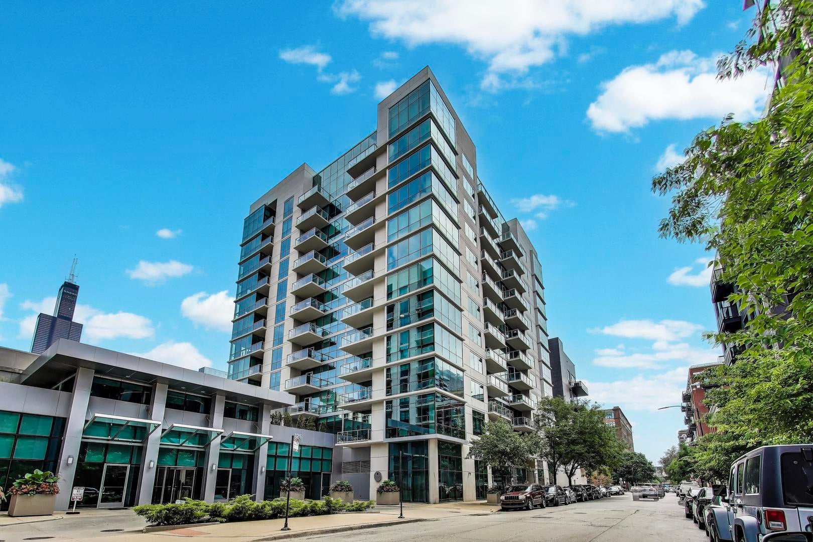 125 S Green Street 805a — photo
