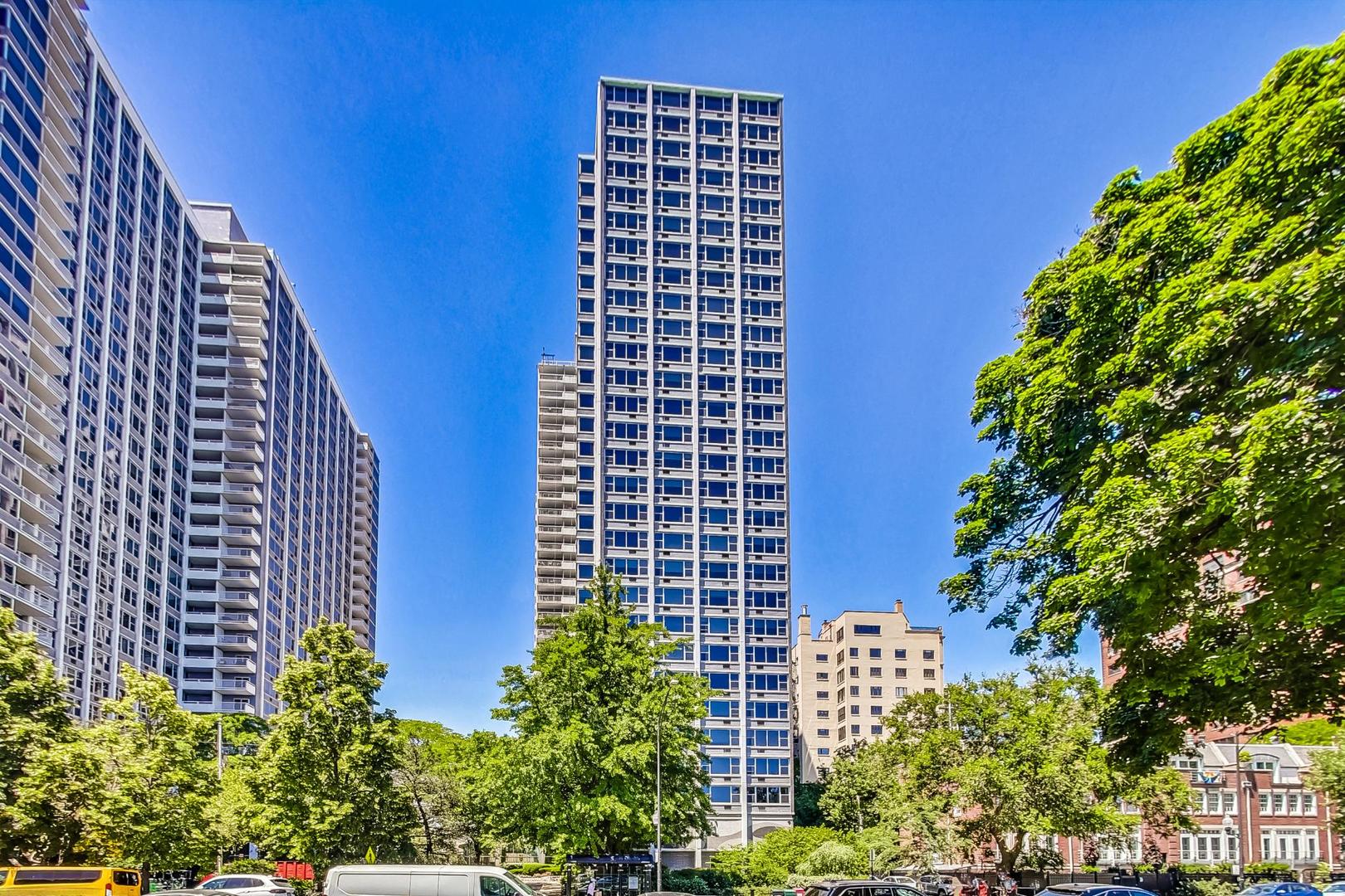 4250 N Marine Drive 2505 — photo
