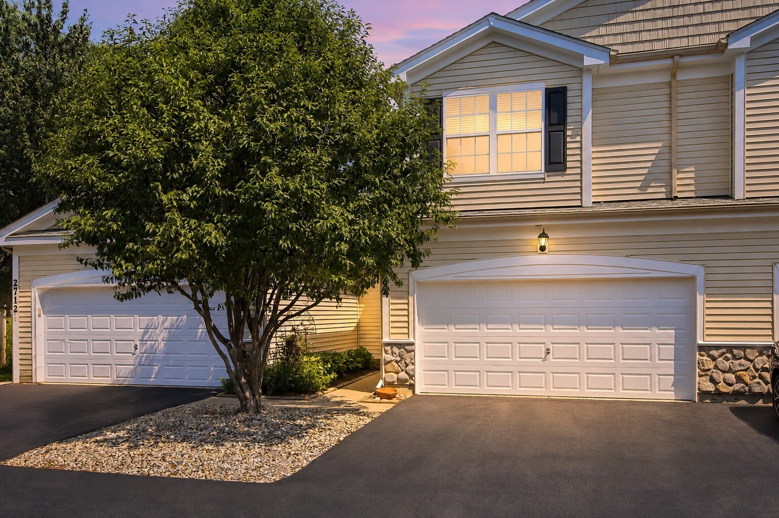 2714 Kendall Crossing — photo