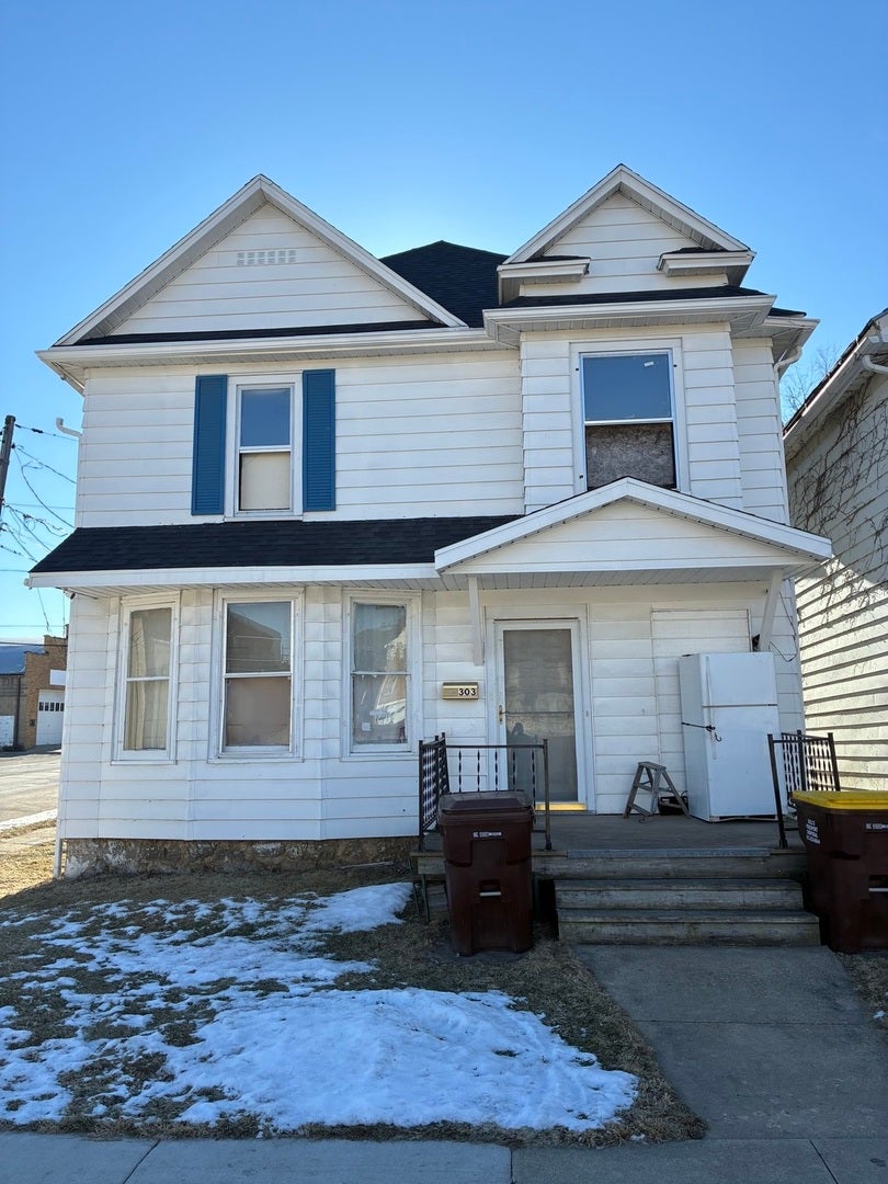 303 W Spring Street — photo