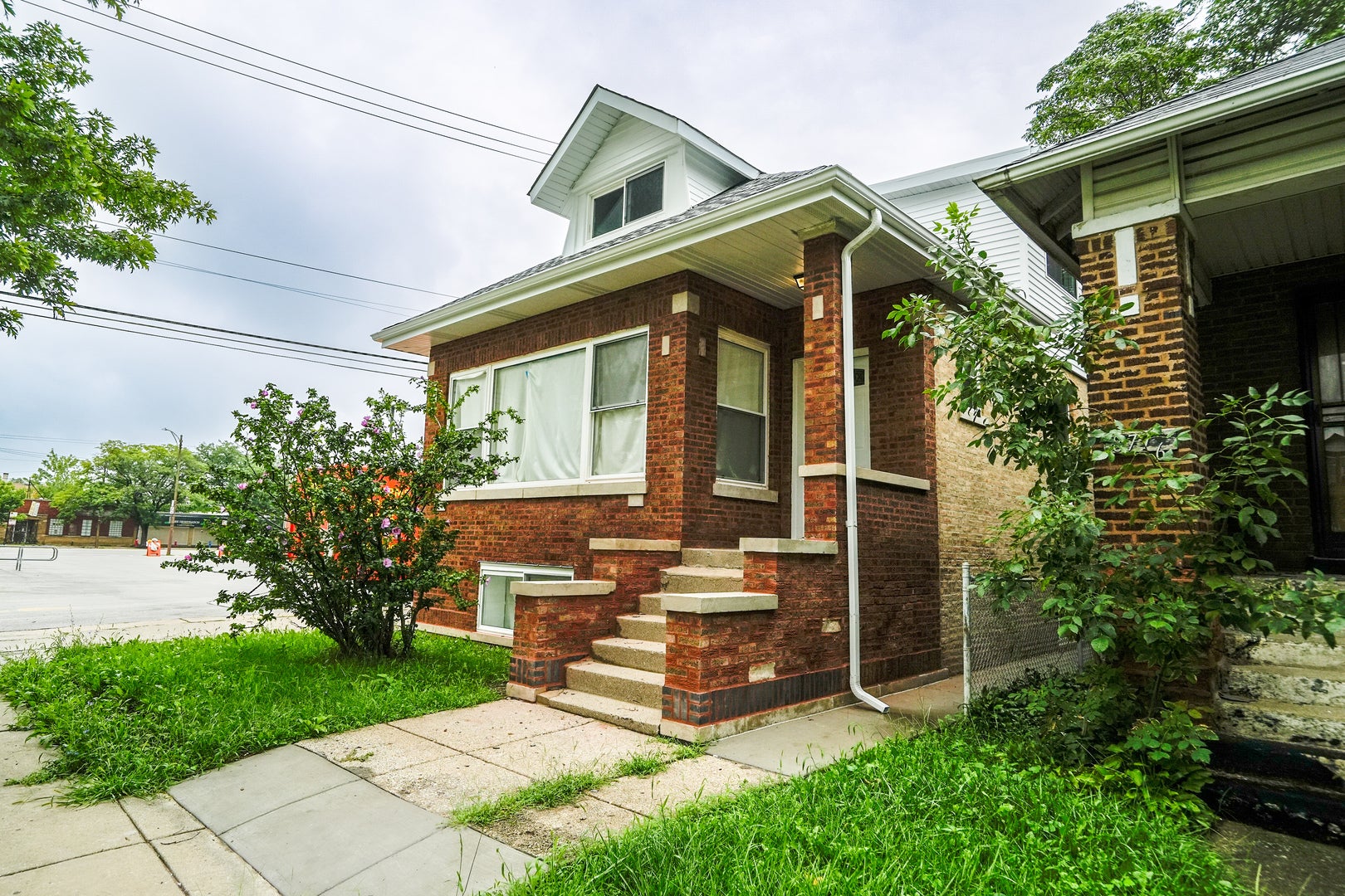 8717 S Bishop Street — photo