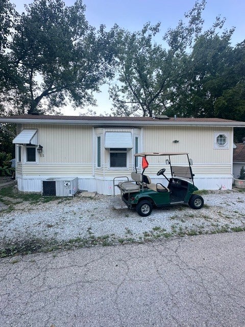 55 Lakeshore Drive — photo