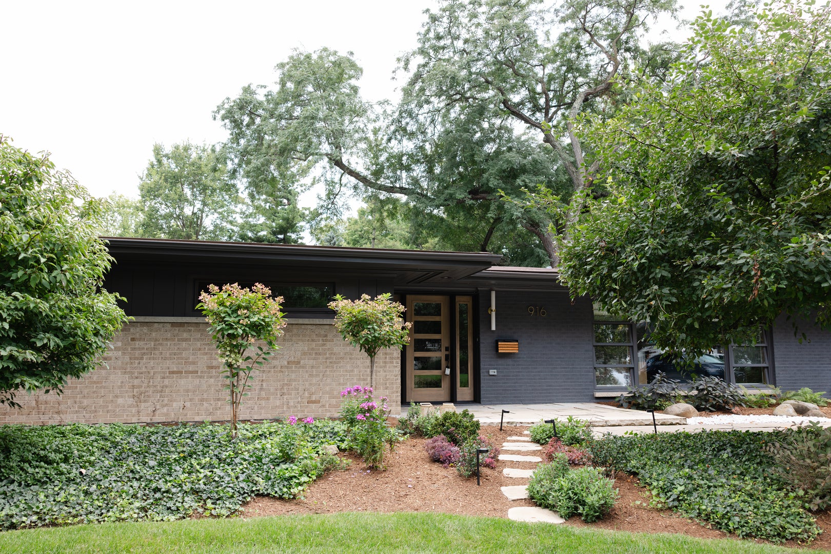 916 Ray Street — photo