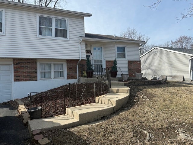 17610 Central Park Avenue — photo