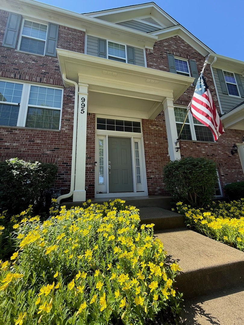 995 Reserve Drive — photo