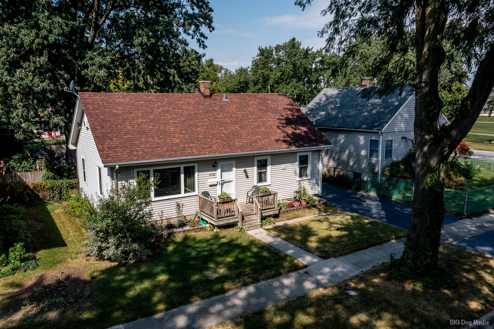 14506 Sawyer Avenue — photo