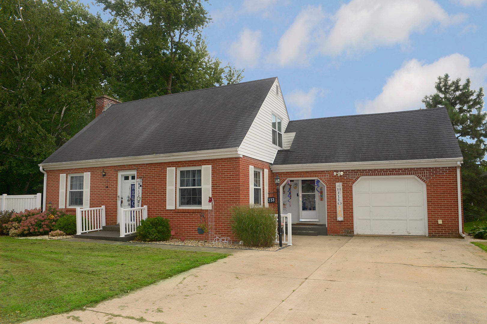 733 E Main Street — photo