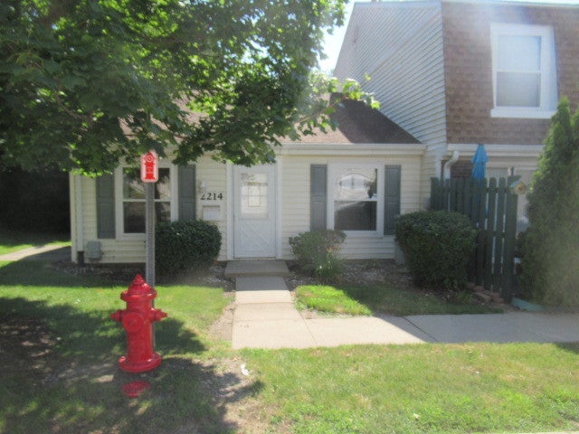 2214 Brittany Court 2214 — photo