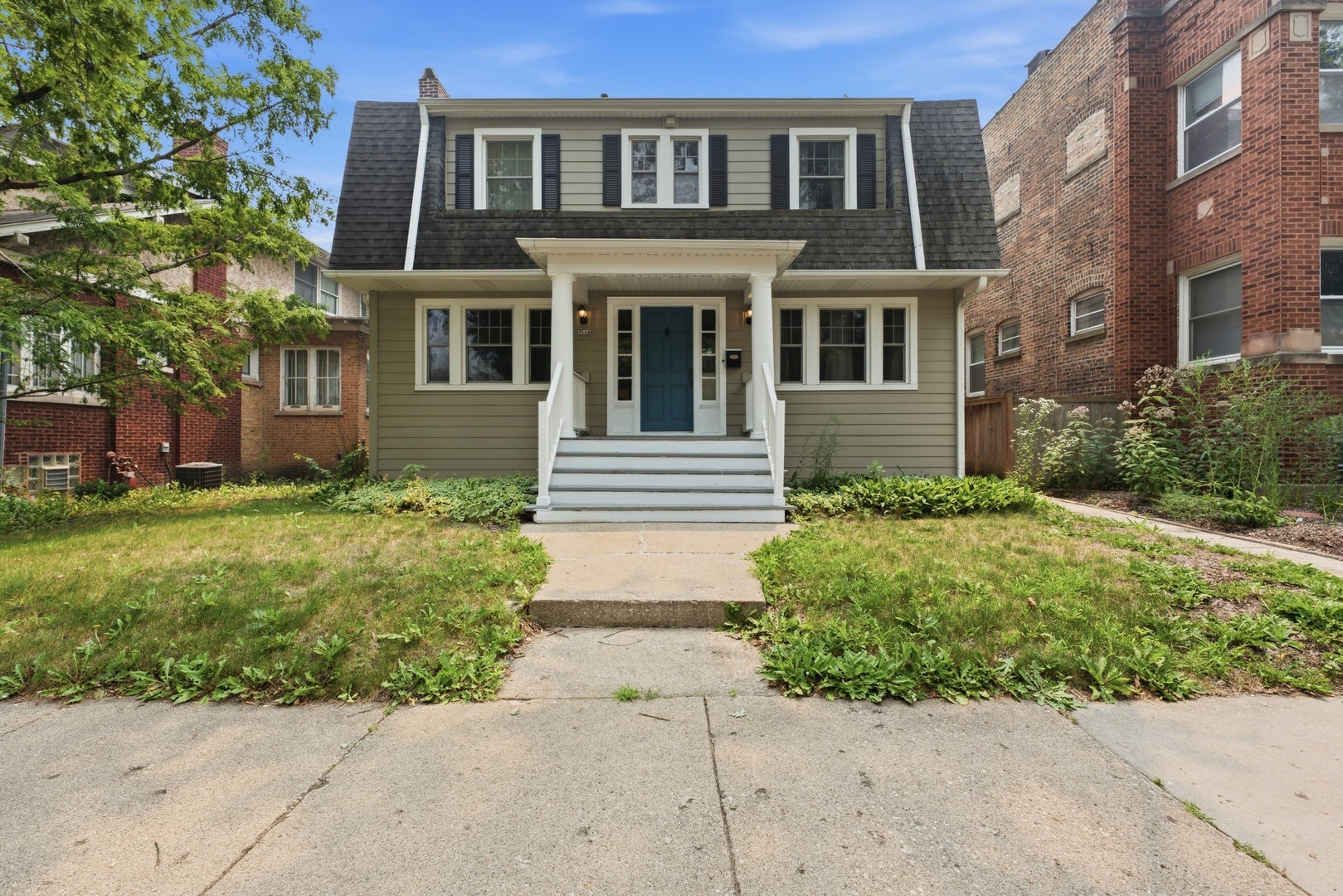 3829 W Addison Street — photo