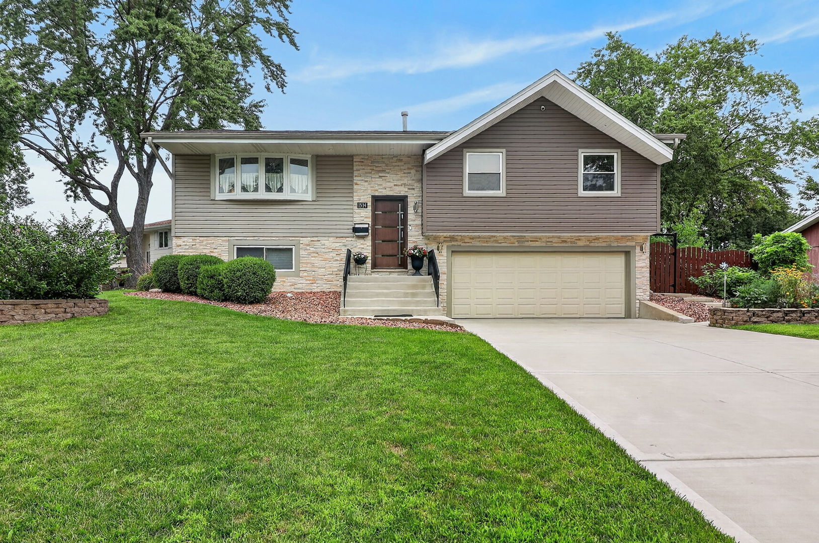 1514 Princeton Lane — photo