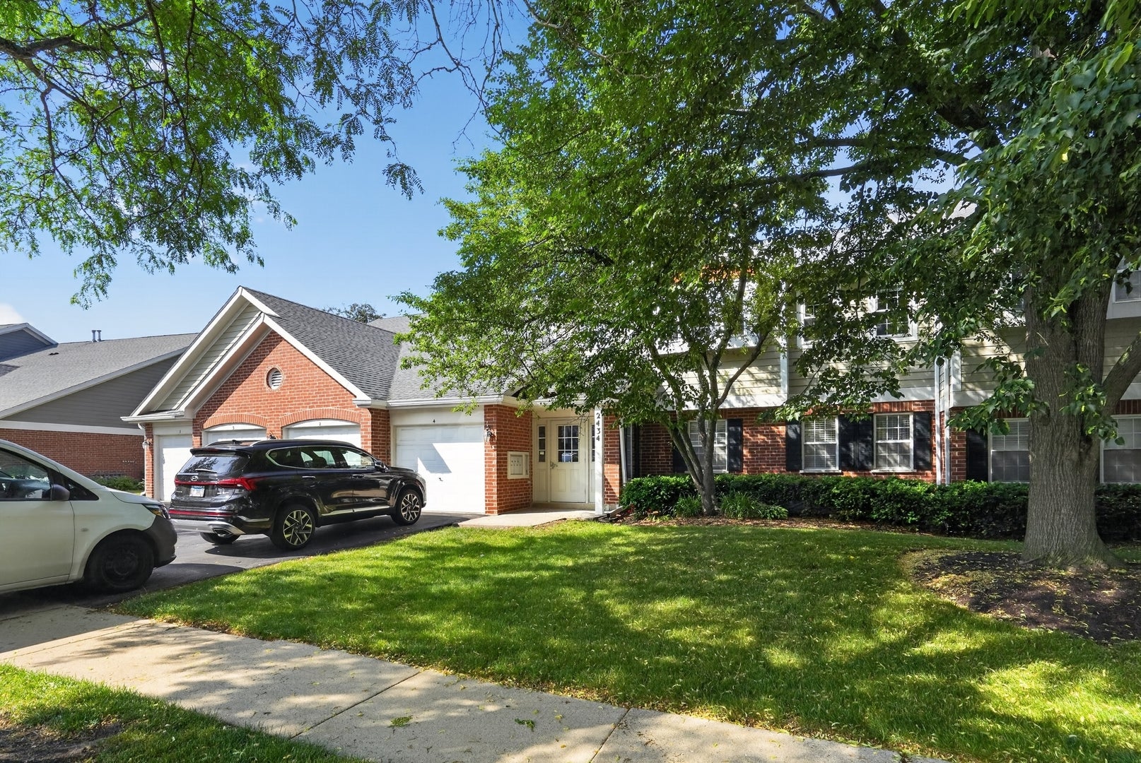 2434 Charleston Drive 3 — photo