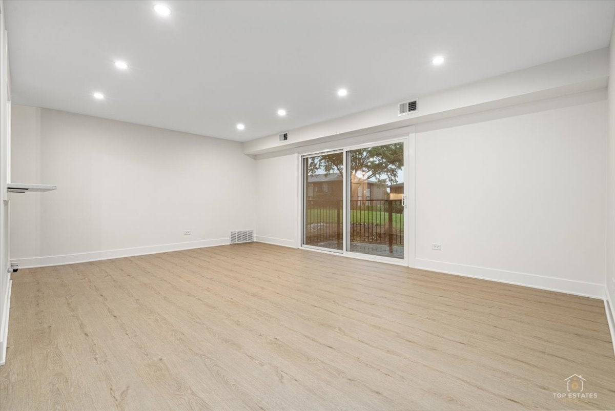 Home in Lisle, IL 60532 — photo 3