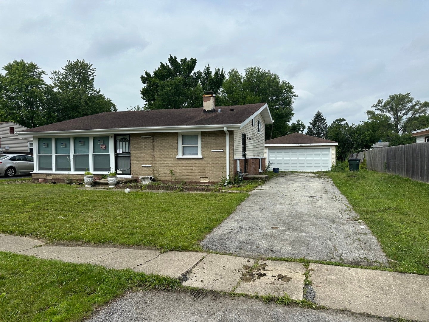 16612 Oxford Drive — photo