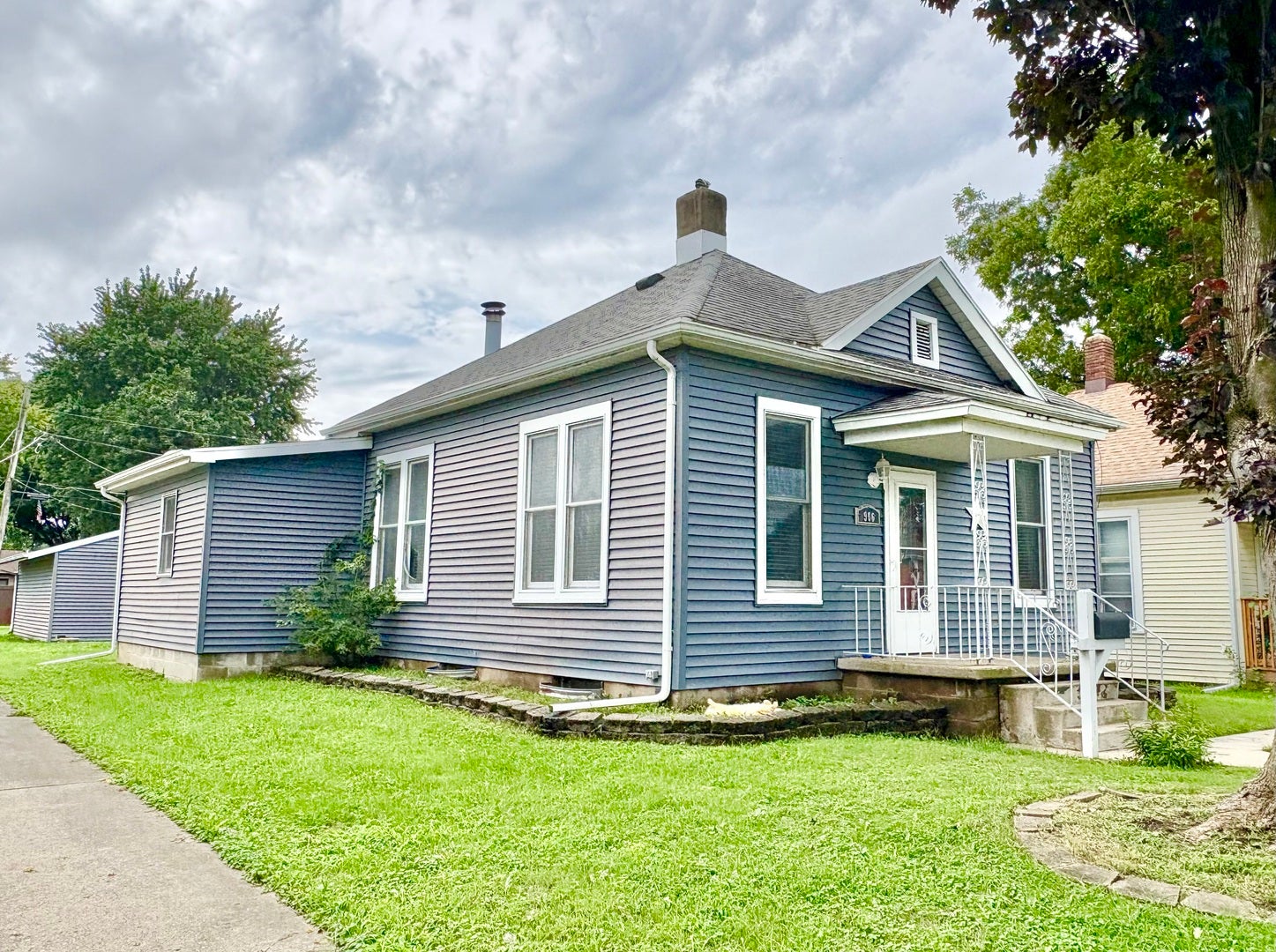 906 Van Buren Street — photo