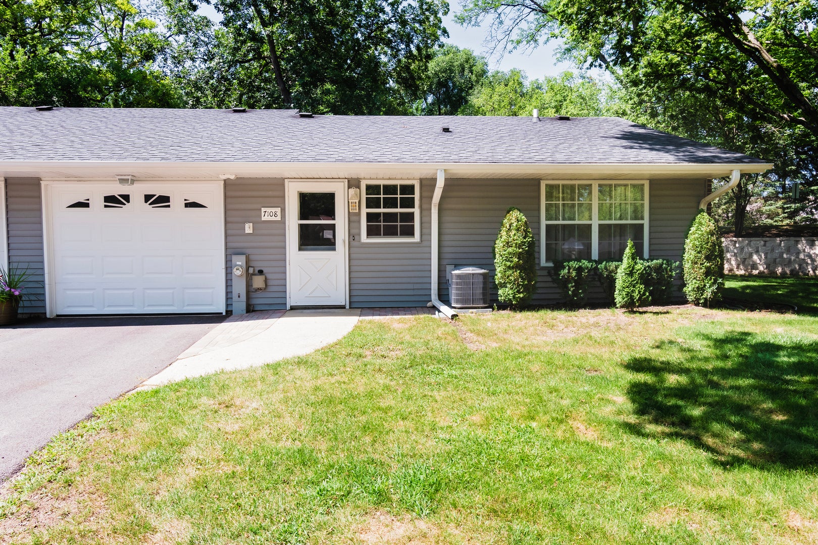 7108 Lexington Lane 7108 — photo