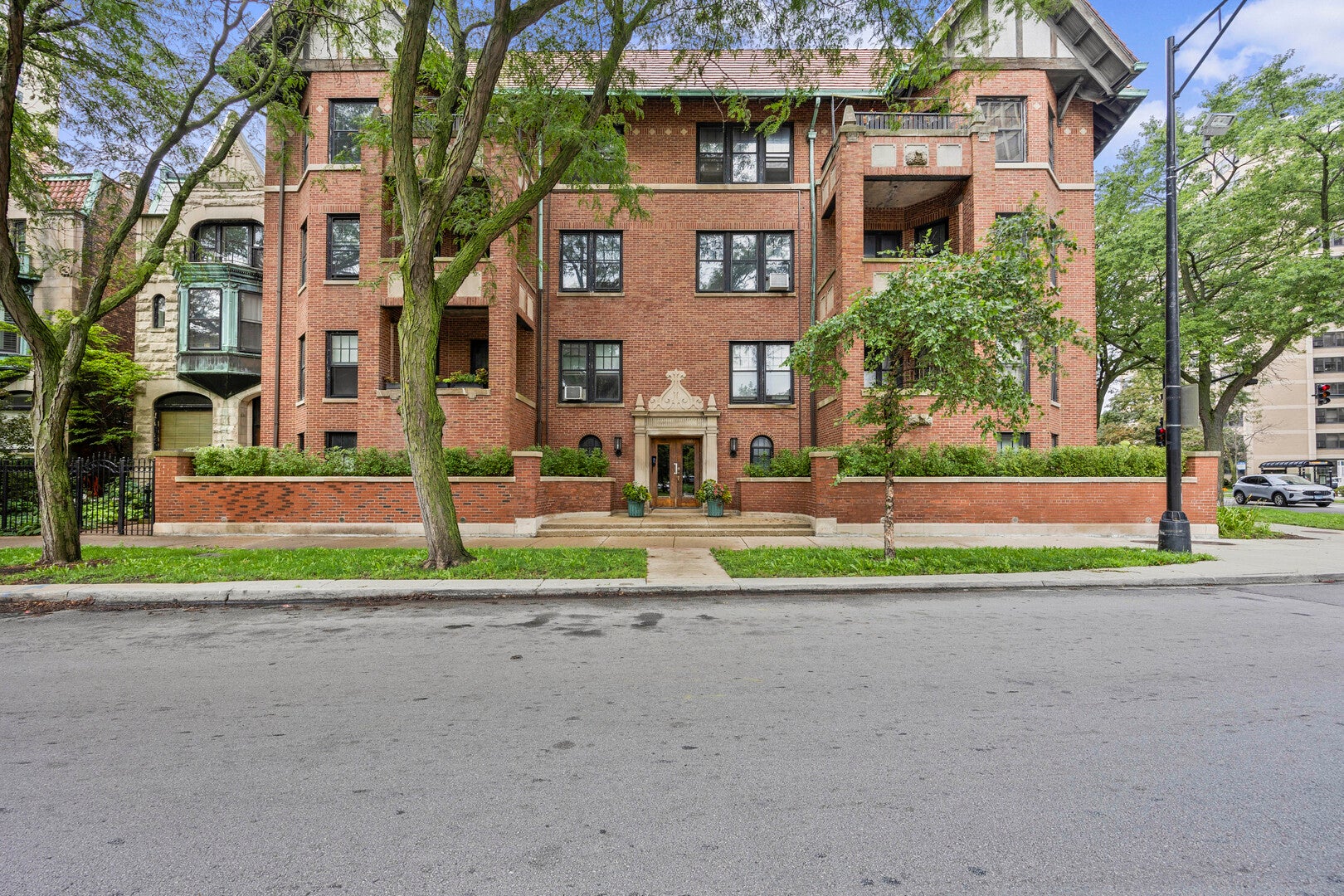5100 S Hyde Park Boulevard 2D — photo