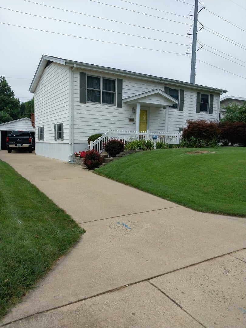 415 Southampton Drive - — photo