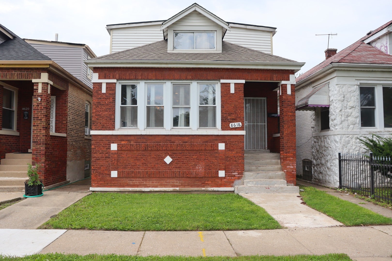 8618 S Aberdeen Street — photo