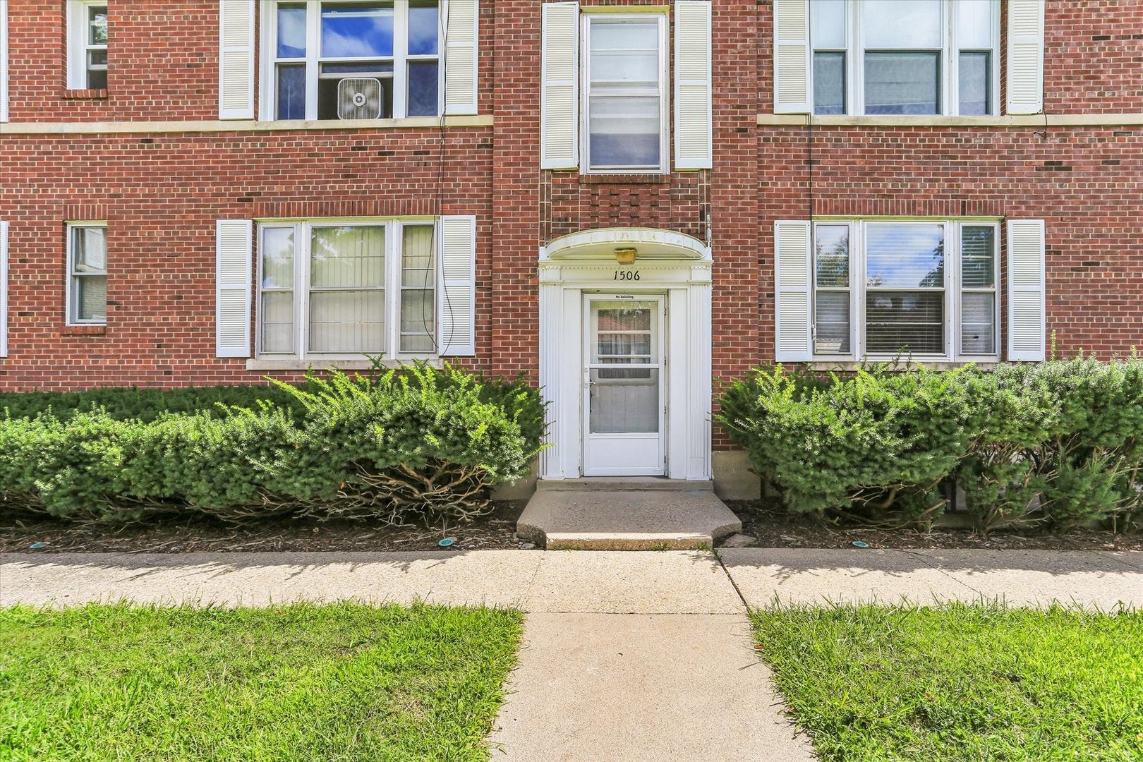 1506 Delmont Court 1 — photo