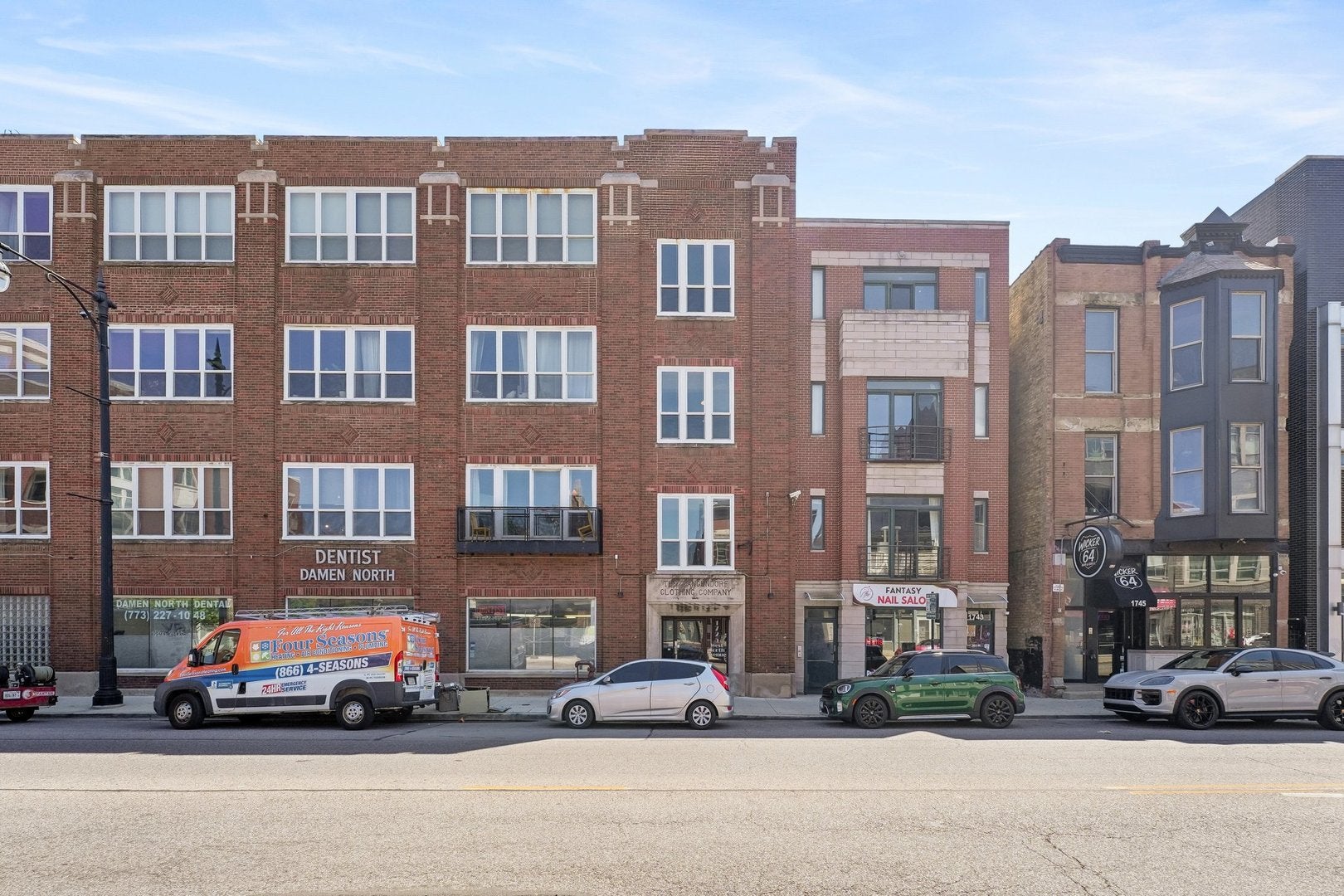 1725 W North Avenue 402 — photo