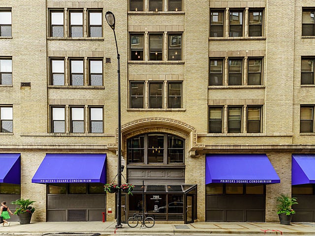 780 S Federal Street 1008 — photo