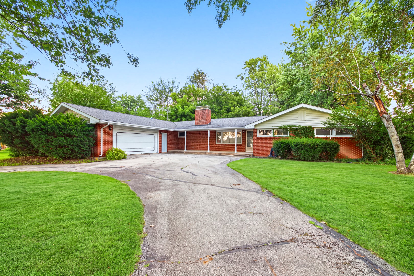 914 Murphy Drive — photo