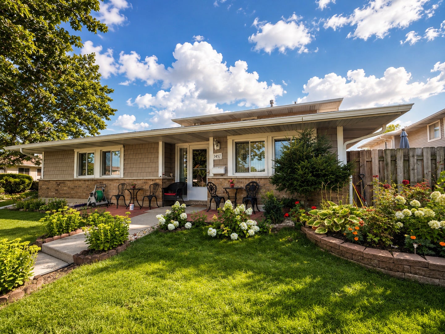 1457 Fremont Drive — photo