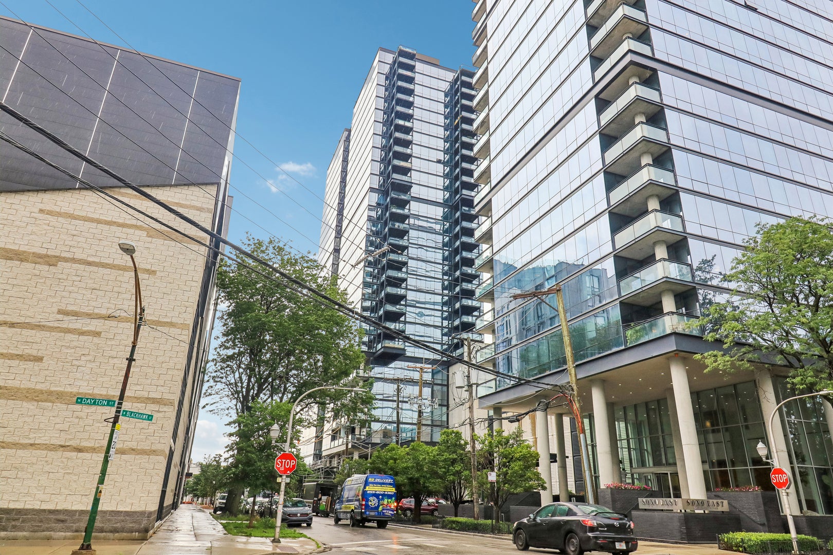 860 W Blackhawk Street 1107 — photo