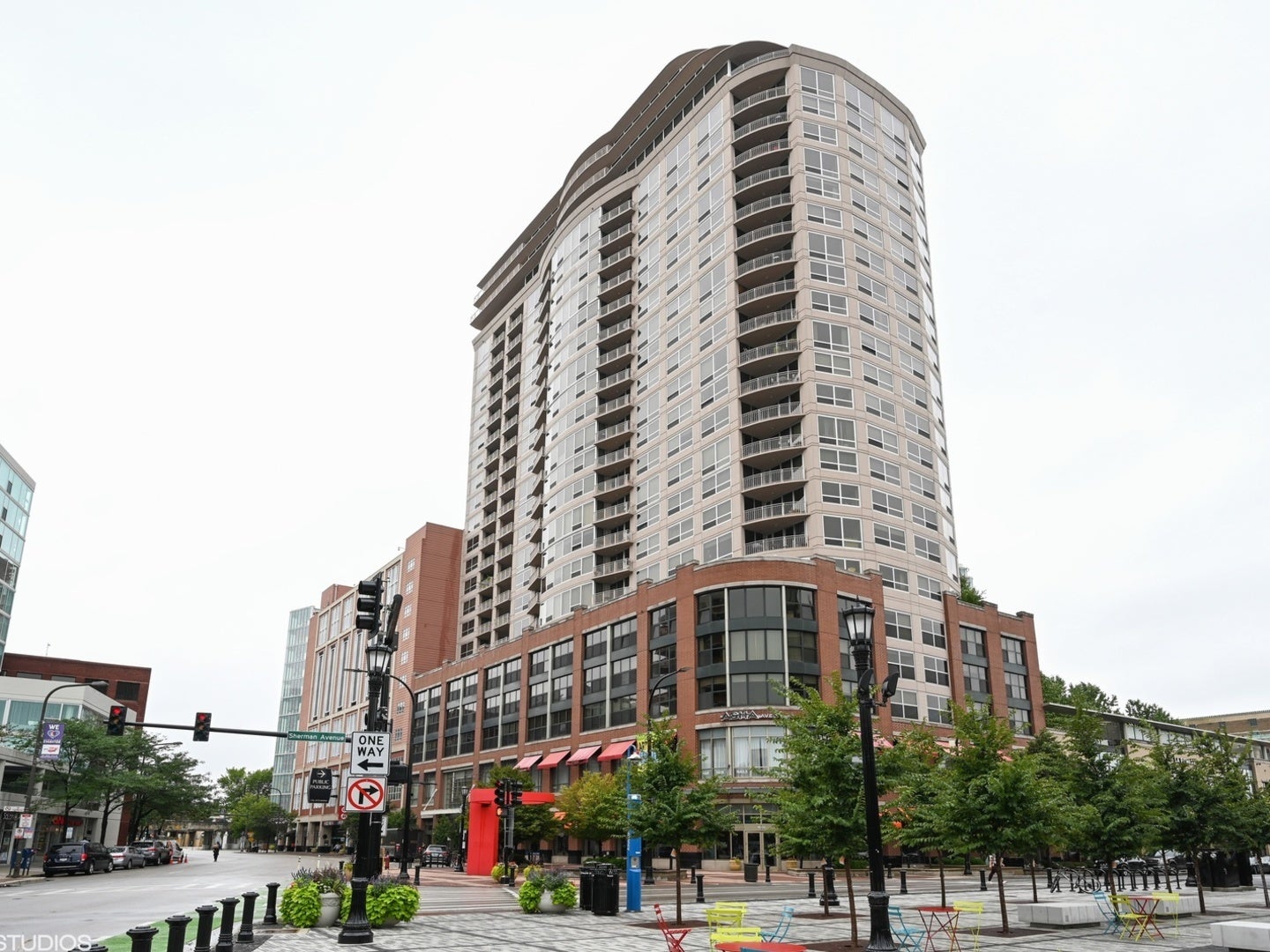 807 Davis Street 1410 — photo