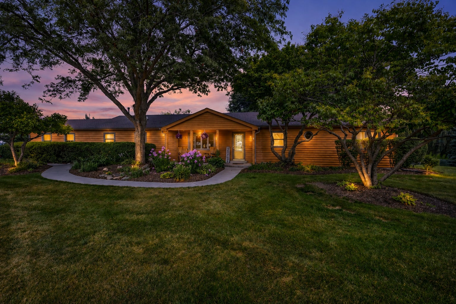 2116 N Pebble Drive — photo