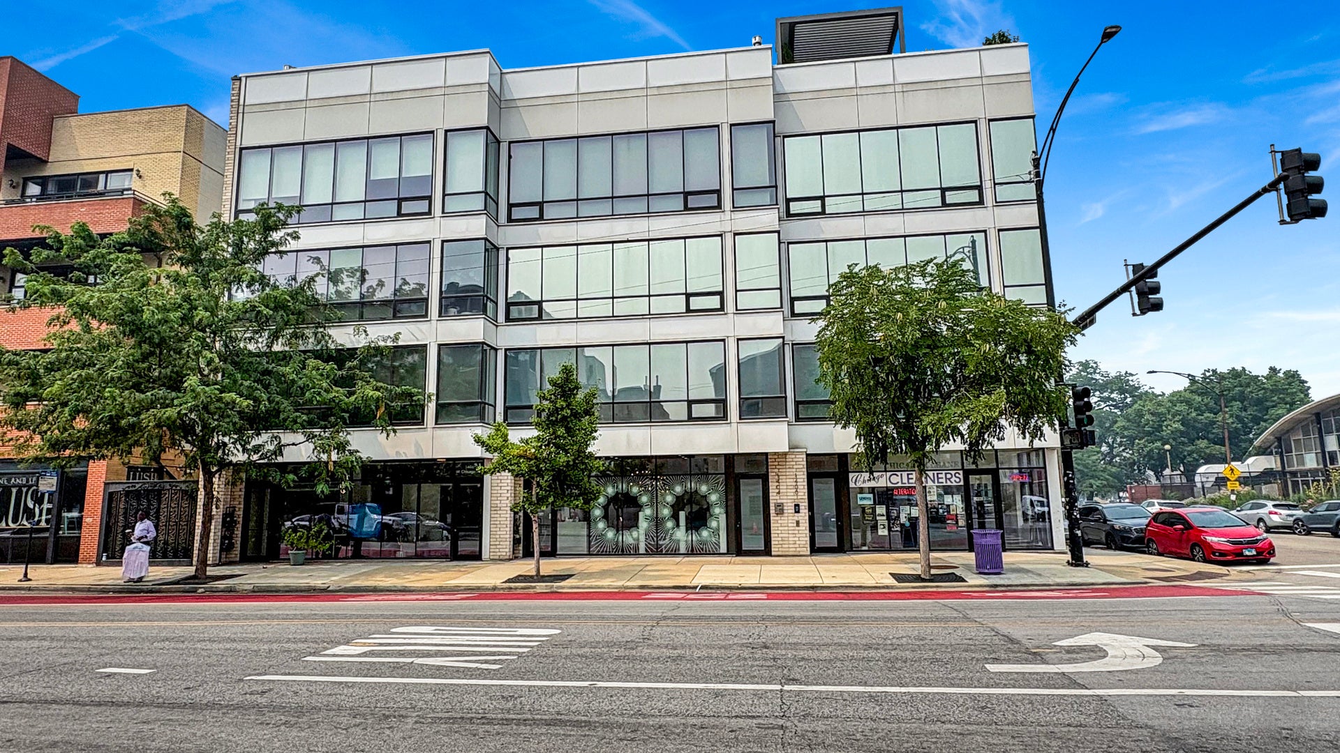 1404 W Chicago Avenue 4 — photo