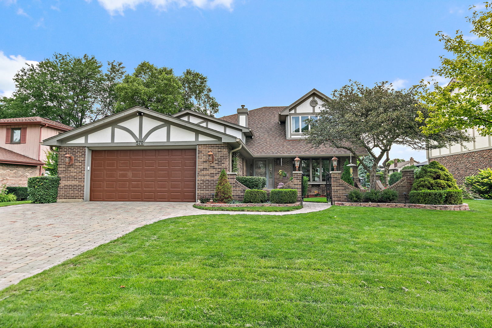 570 Sandpebble Drive — photo