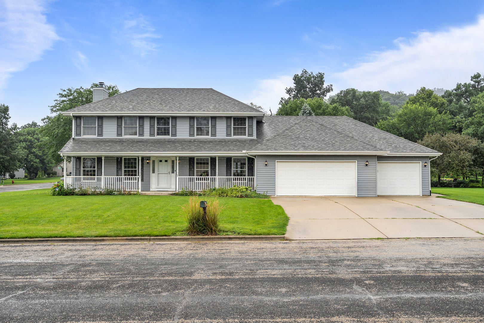 601 Fair Park Drive — photo